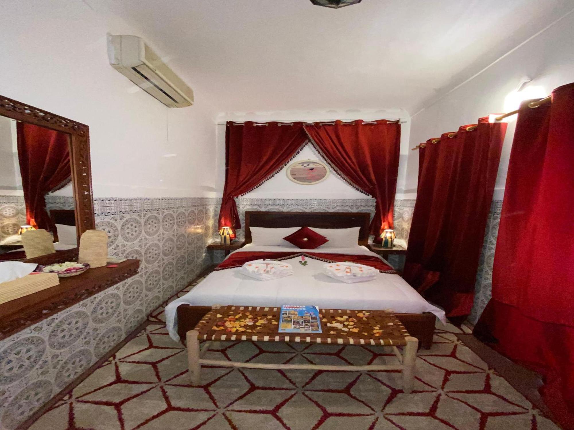 Riad Lazord De Marrakech Entier Marrakesh Exterior foto